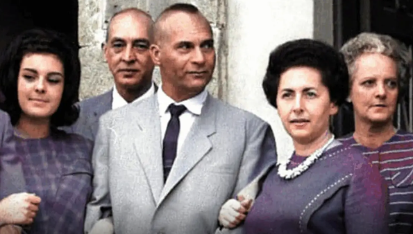 CLARA CHARF COMPLETA 100 ANOS