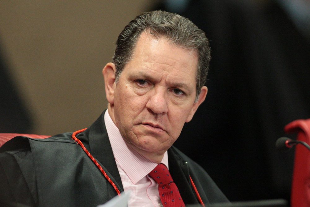 STJ MANTÉM DECISÃO QUE AFASTA INDENIZAÇÃO POR CRÍTICAS POLÍTICAS ENVOLVENDO IMPROBIDADE ADMINISTRATIVA