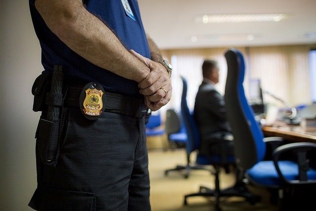 JUSTIÇA DETERMINA CORREÇÃO DE PROVA DISCURSIVA DE CANDIDATO APROVADO NA PRIMEIRA FASE DO CONCURSO DO TRF1