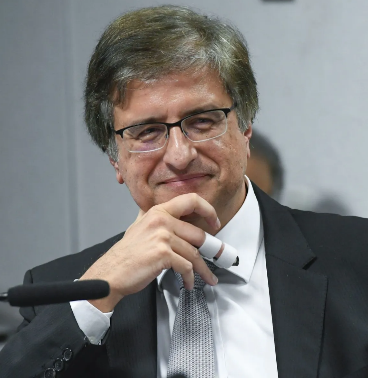 LULA RECONDUZ PAULO GONET PARA NOVO MANDATO NA PROCURADORIA-GERAL DA REPÚBLICA
