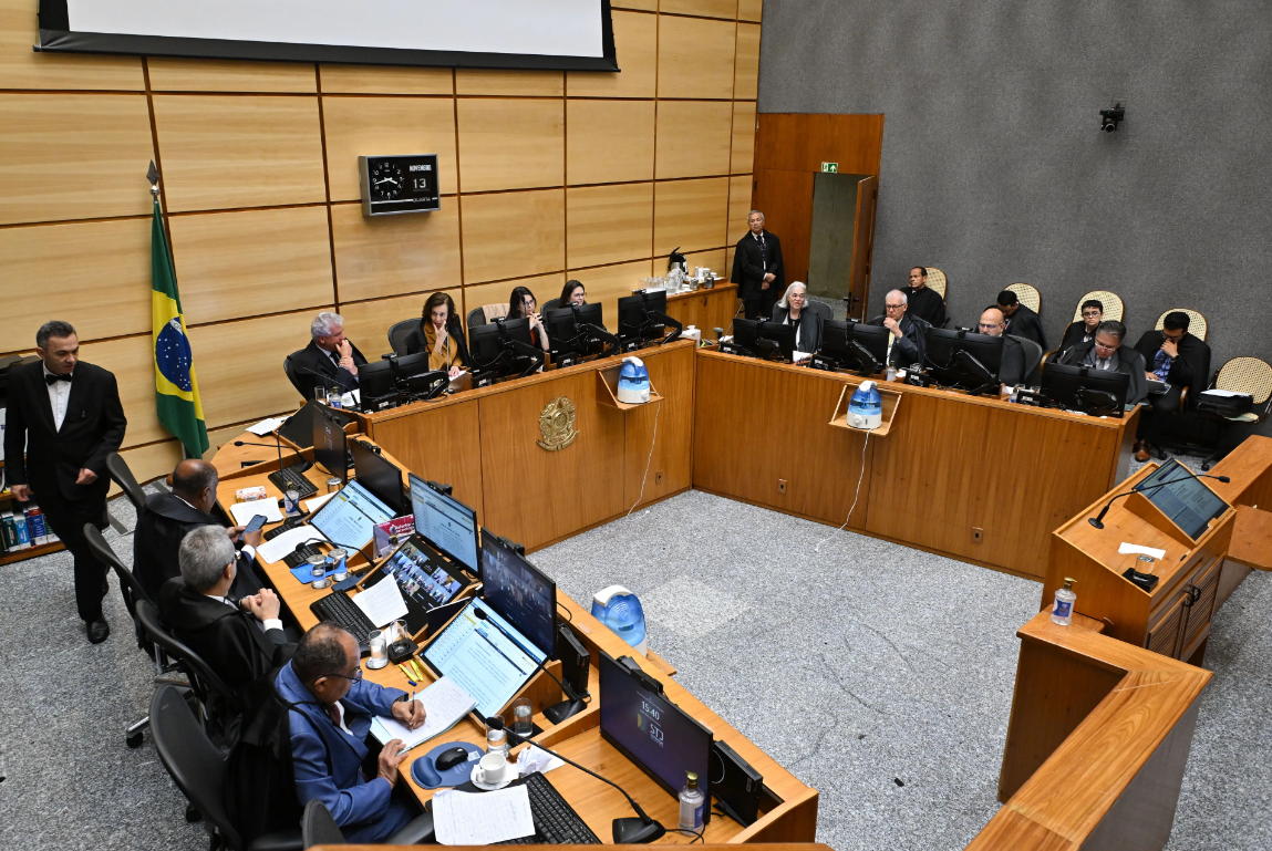 PARA STJ, NÃO SE APLICA PRAZO DECADENCIAL EM MANDADOS DE SEGURANÇA CONTRA COBRANÇA DE TRIBUTOS