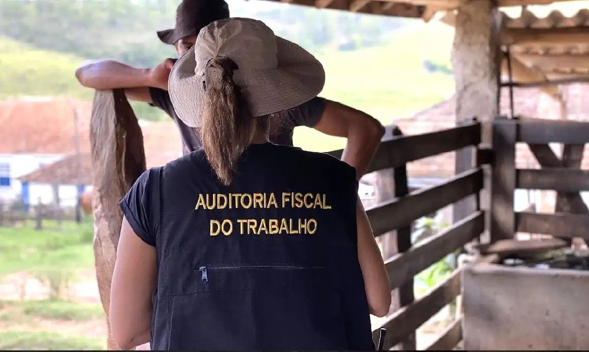 JUSTIÇA FEDERAL SUSPENDE NOMEAÇÕES AUDITORES-FISCAIS DO TRABALHO APROVADOS NO CNU POR FALHAS NA ANÁLISE DOCUMENTAL