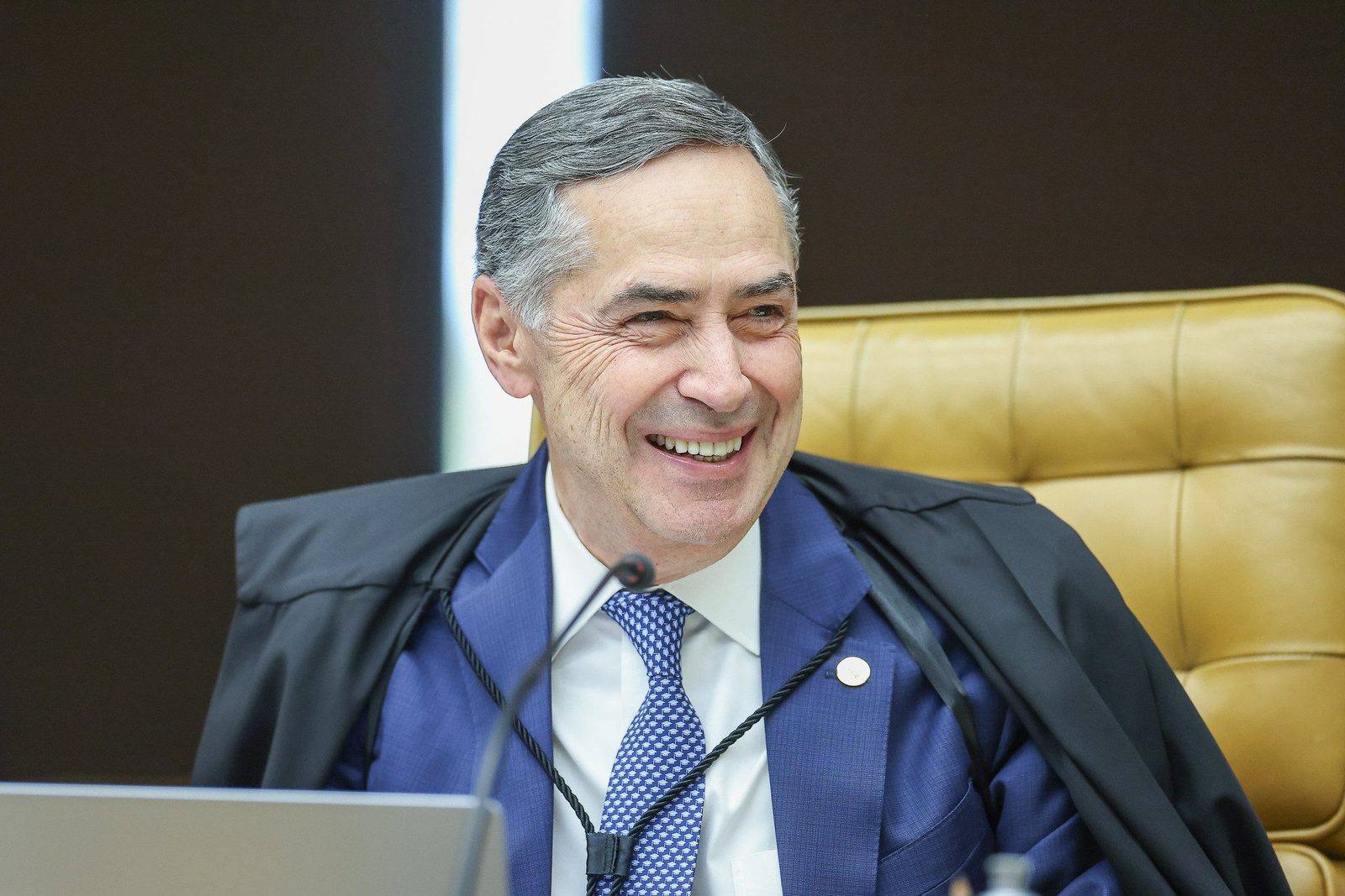 APÓS 12 ANOS, LUIS ROBERTO BARROSO ANUNCIA APOSENTADORIA