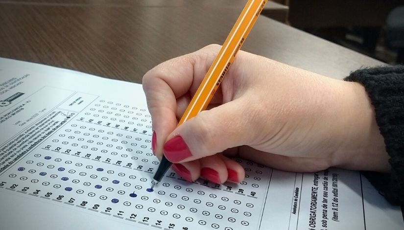 ANULAÇÃO DE QUESTÕES DE CONCURSO EM AÇÃO INDIVIDUAL NÃO TEM EFEITO PARA TODOS OS CANDIDATOS
