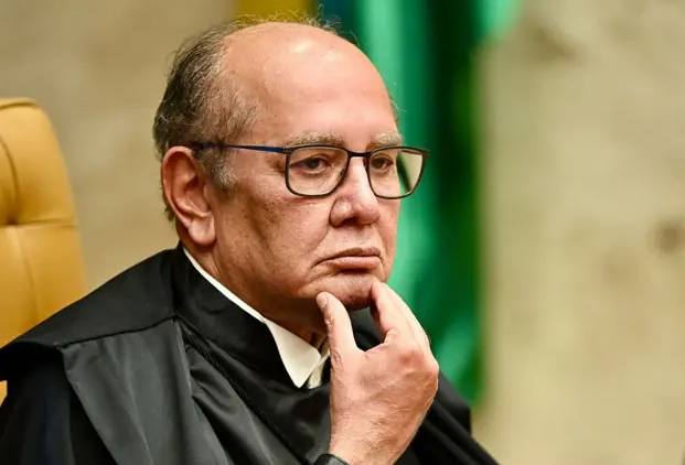 STF SUSPENDE PARCIALMENTE DECISÃO SOBRE LEI DO IMPEACHMENT