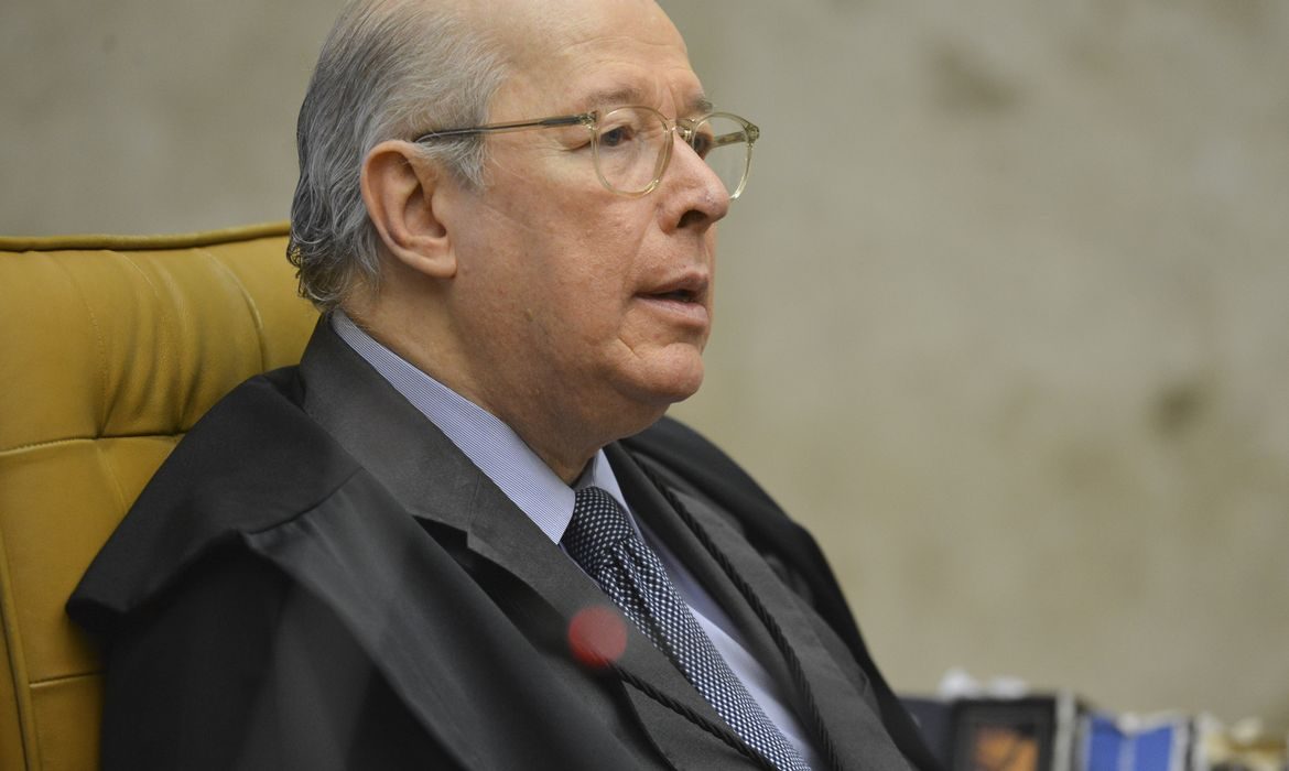 CELSO DE MELLO ENVIA MENSAGEM AO STF EM MEMÓRIA AOS ATOS ANTIDEMOCRÁTICOS DE 8 de janeiro