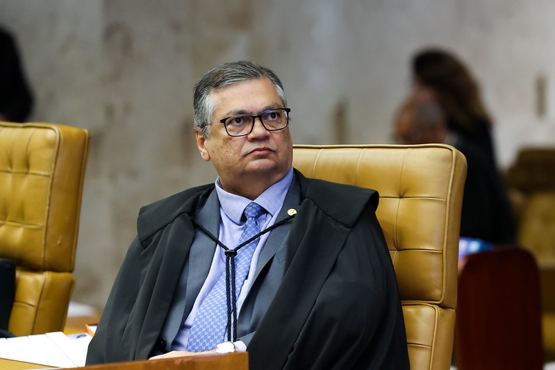 STF PROÍBE A CRIAÇÃO DE NOVOS “PENDURICALHOS” QUE ULTRAPASSEM O TETO CONSTITUCIONAL NO SERVIÇO PÚBLICO