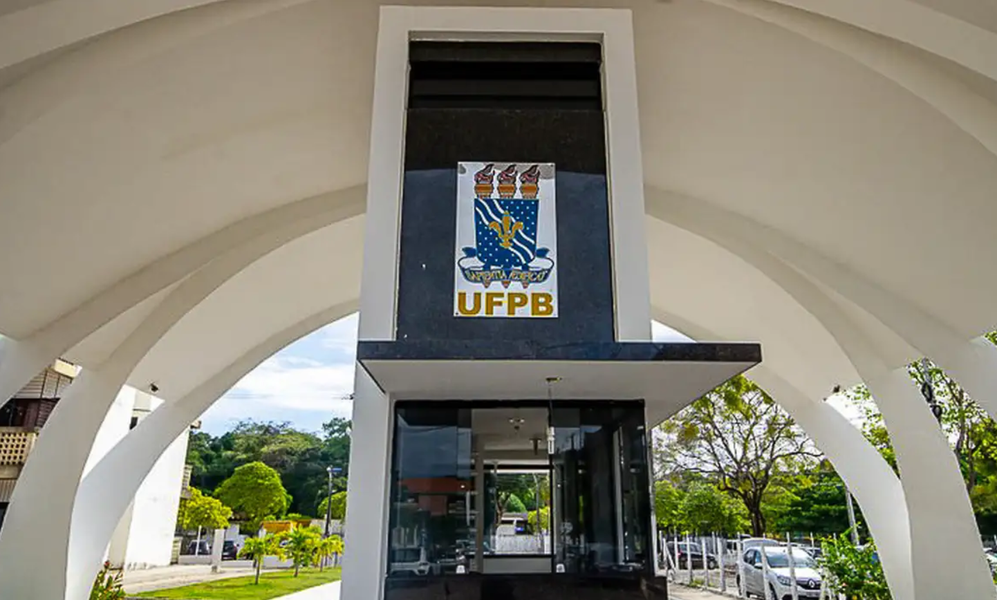 APROVADA EM PROGRAMA NACIONAL DE RESIDÊNCIA, ESTUDANTE DE MEDICINA DA UFPB CONSEGUE ANTECIPAR COLAÇÃO DE GRAU COM MANDADO DE SEGURANÇA
