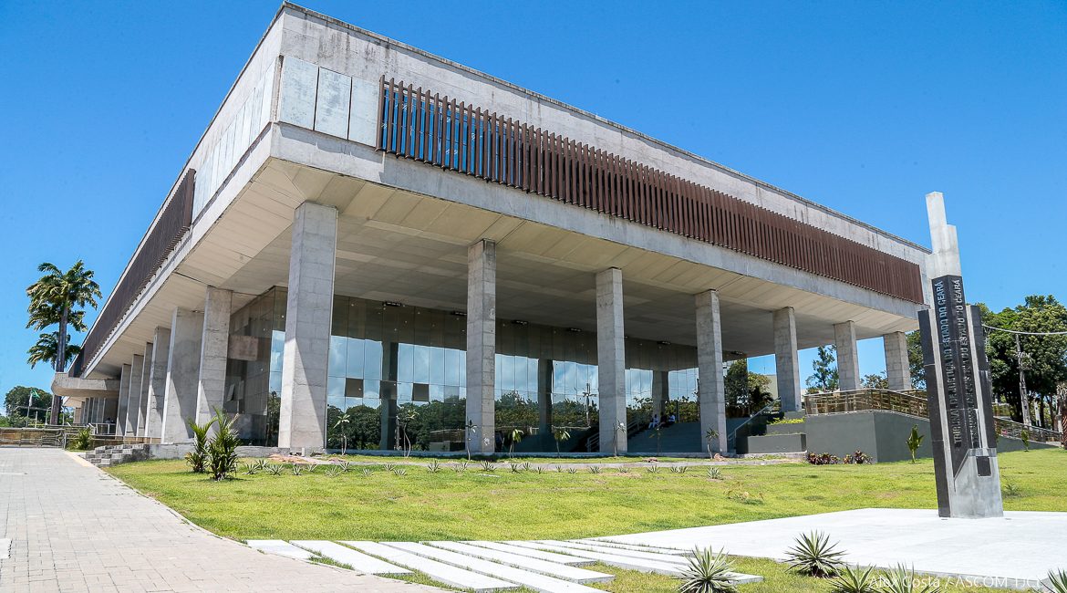 Concurso para juiz é suspenso para averiguar uso de IA em correção de prova discursiva