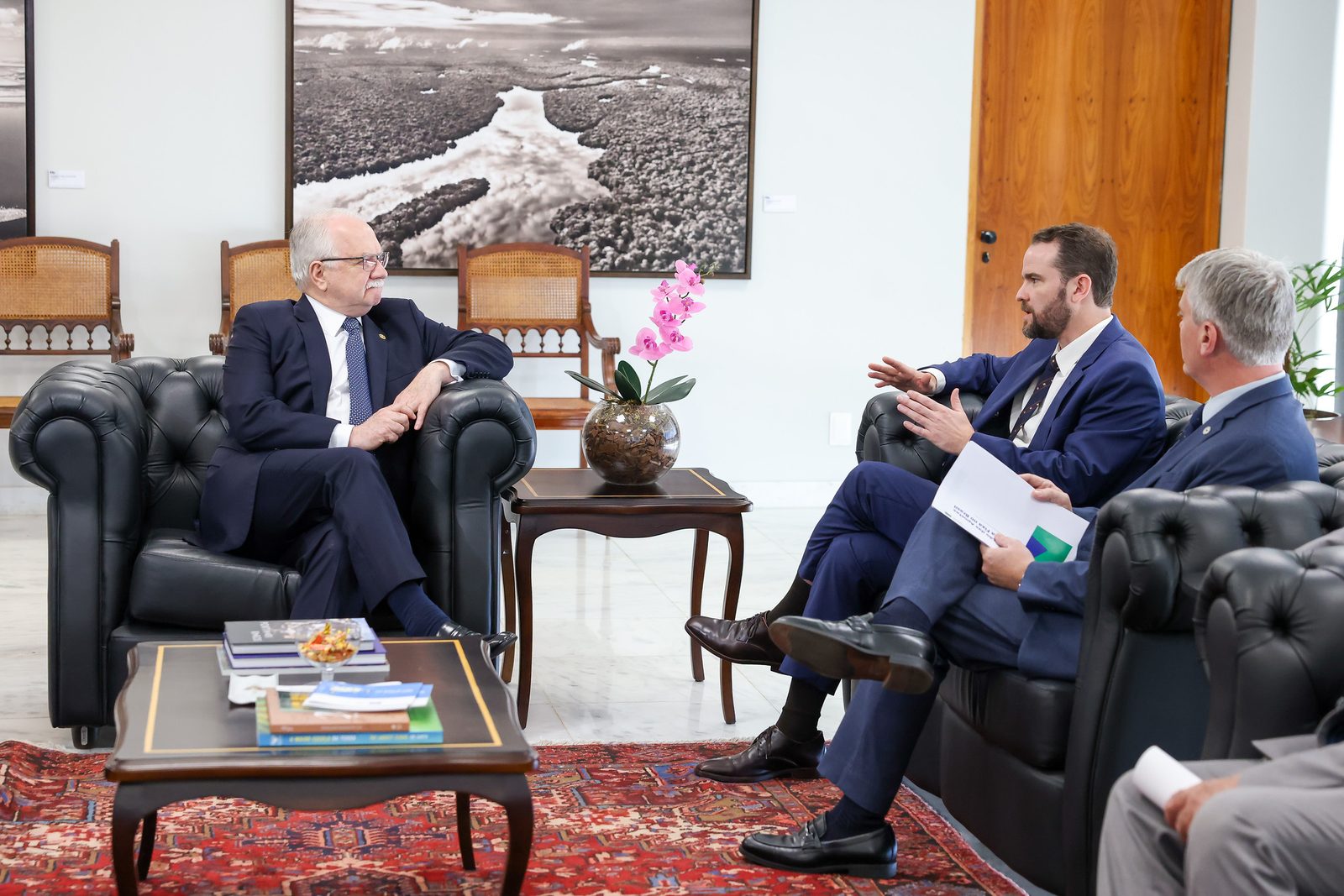 Presidente do STF recebe ministro da Fazenda para tratar da regulação das bets no Brasil