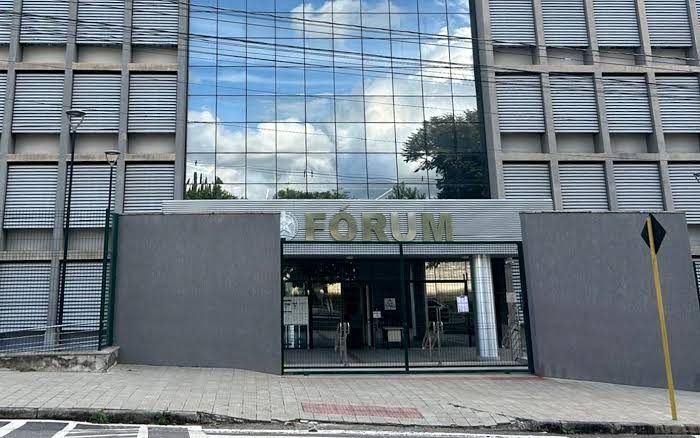 Justiça determina convocação de professoras preteridas em processo seletivo de Varginha