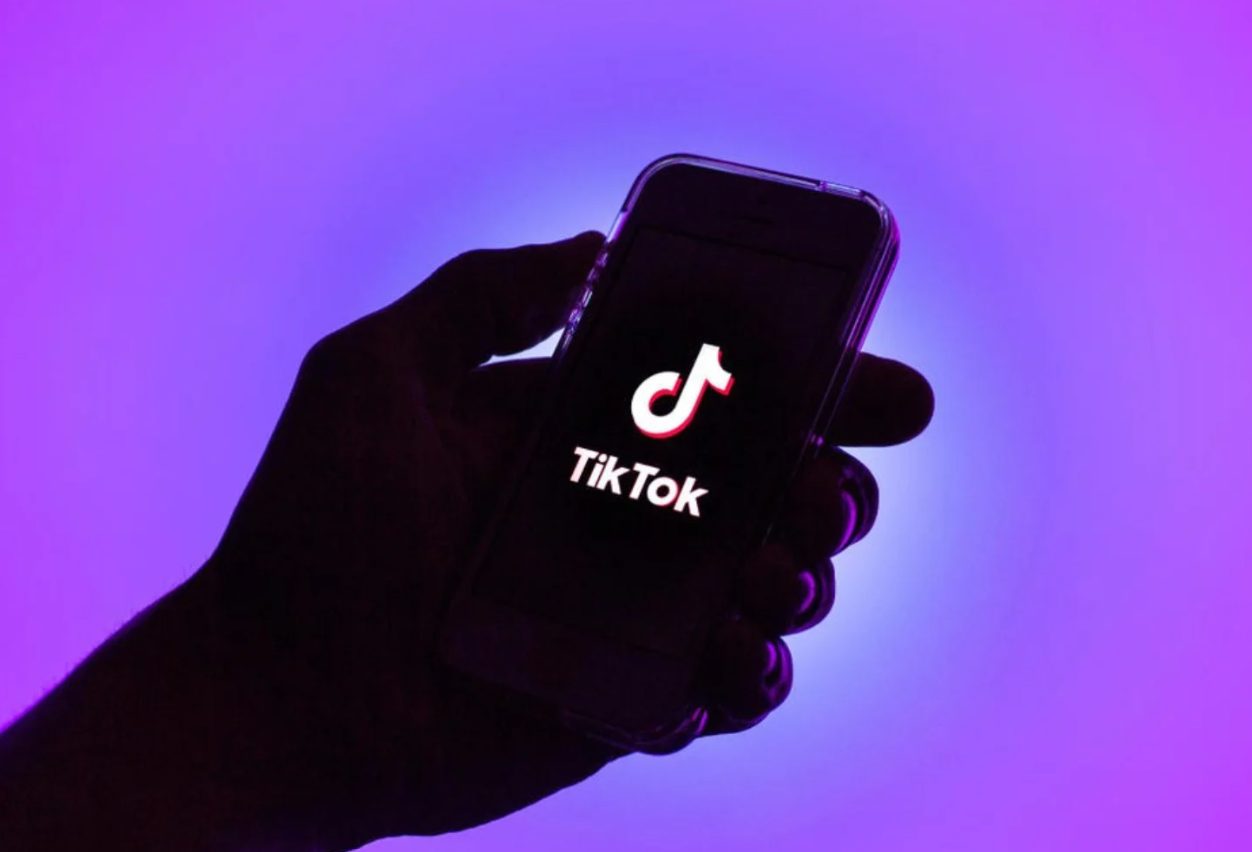Governo Federal multa TikTok em R$ 153,7 milhões por falhas na proteção de crianças e adolescentes
