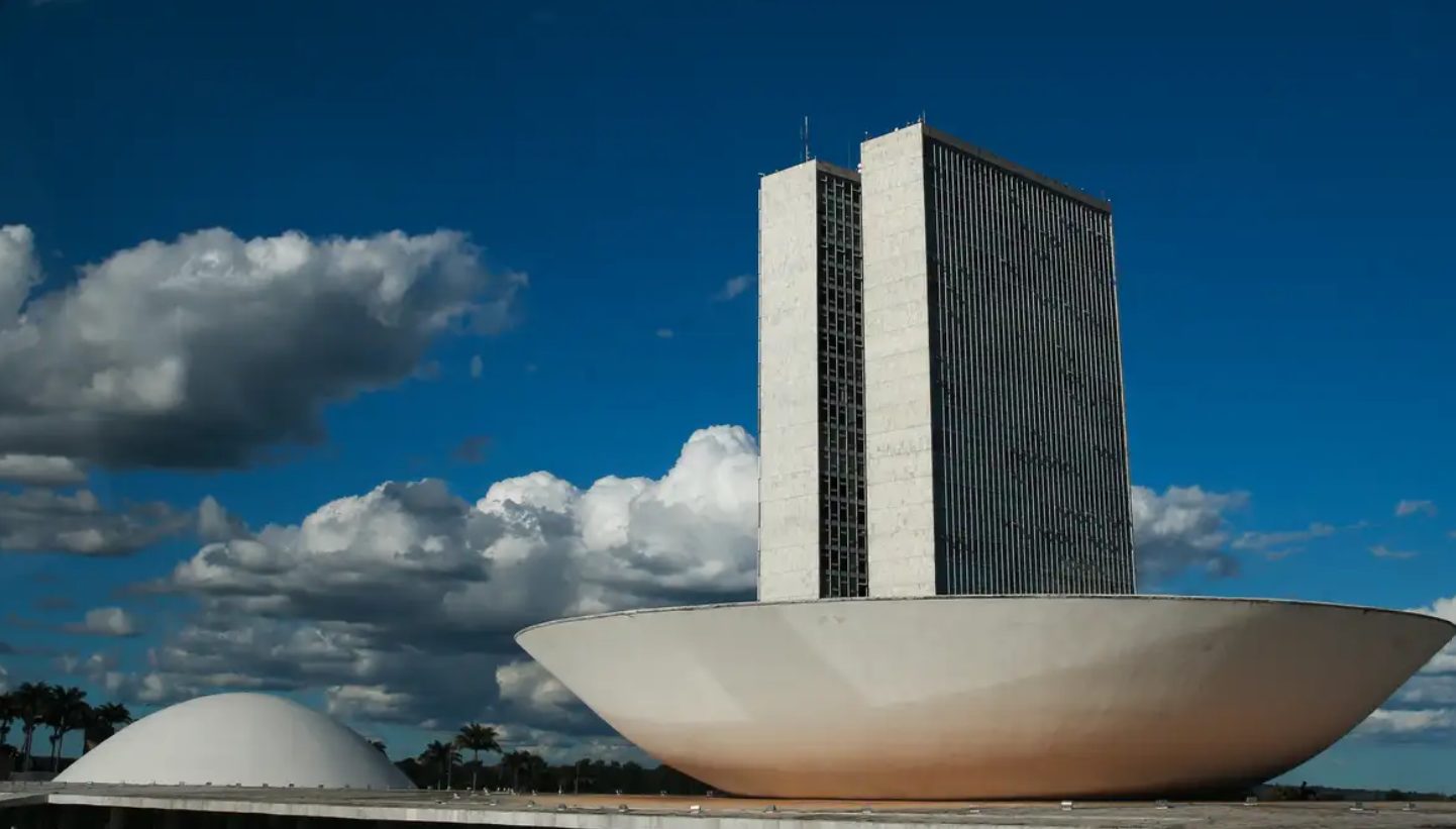 Câmara Federal define ordem de nomeação e sorteio para aplicação de cotas em concursos públicos